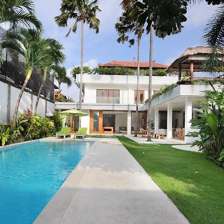 Villa Wania Kuta Lombok Buitenkant foto